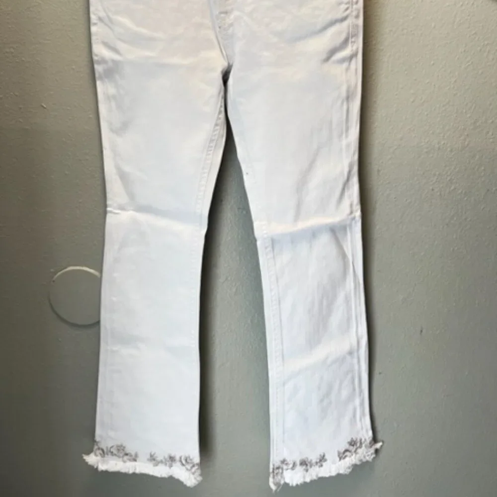 Grace Jeans Embroidered White Denim Easy Fit Frayed Hem Floral Design Womens Pan